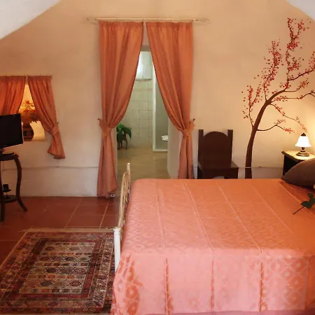 Oda ve Kahvaltı Trullo Salento Galatone